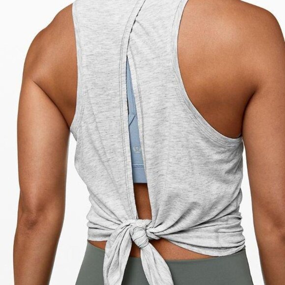 Lululemon Women's Gray Sleeveless Athletic Tank Top - Picture 3 of 12